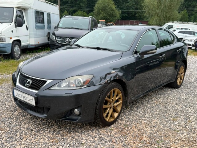 lexus